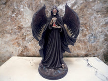 Laden Sie das Bild in den Galerie-Viewer, Ominous Angel of Death Statue - Spectral Reaper with Wings - Gothic Art Figure - Mysterious Dark Decor - Supernatural Guardian Sculpture-OsirisTradingUK