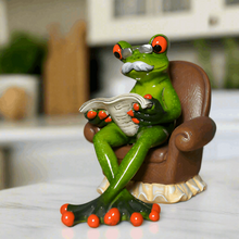 Load image into Gallery viewer, Comical Frogs Figurine Grandad Frog Resin Statue Home Decoration Ornament