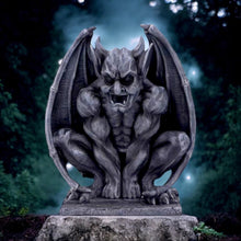 Load image into Gallery viewer, Resin Gargoyle Statue – Gothic Decor Garden Sculpture | Medieval Mythical Creature Ornament for Home and Outdoor Spaces