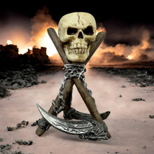 Laden Sie das Bild in den Galerie-Viewer, Gothic Skull Candle Holder Fantasy Halloween Decor Resin Witchcraft Altar Statue