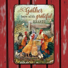 Laden Sie das Bild in den Galerie-Viewer, Farmhouse Rooster Chicken Metal Wall Sign Rustic Plaque Grateful Hearts 30x20cm