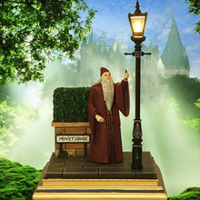 Load image into Gallery viewer, Harry Potter Privet Drive Light-Up Figurine | Officially Licensed Collectible 18.5cm