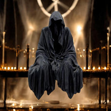 Laden Sie das Bild in den Galerie-Viewer, Grim Reaper Shelf Sitting Figurine Gothic Ornament - Wicca Pagan Decor 23cm