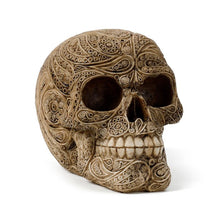 Laden Sie das Bild in den Galerie-Viewer, Abstract Gothic Skull Fantasy Figurine Halloween Ornament Macabre Figure