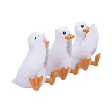 Laden Sie das Bild in den Galerie-Viewer, 3 Wise Goofy Geese Figurines See No Hear No Speak No Evil Funny Animal Decor