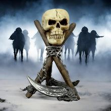 Laden Sie das Bild in den Galerie-Viewer, Gothic Skull Candle Holder Fantasy Halloween Decor Resin Witchcraft Altar Statue