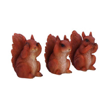 Laden Sie das Bild in den Galerie-Viewer, Three Wise Squirrel Figurines Hear See Speak No Evil Woodland Animal Statue