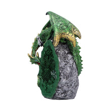 Laden Sie das Bild in den Galerie-Viewer, Mystical Green Dragon with Light-Up Crystal Geode Fantasy Gothic Ornament Gift