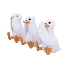 Laden Sie das Bild in den Galerie-Viewer, 3 Wise Goofy Geese Figurines See No Hear No Speak No Evil Funny Animal Decor