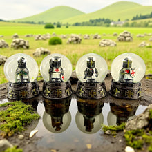 Laden Sie das Bild in den Galerie-Viewer, Medieval Knight Snow Globe Set of 4 Templar Figurines Glass Ornament Decor Gift