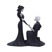 Laden Sie das Bild in den Galerie-Viewer, Gothic Skeleton Engagement Figurine Macabre Proposal Fantasy Romance Statue