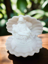 Charger l'image dans la galerie, Statue de La Pieta de la Vierge Marie tenant Jésus Sculpture ornementale religieuse