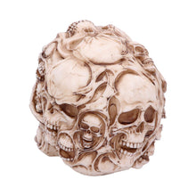 Laden Sie das Bild in den Galerie-Viewer, Gothic Skull of Skulls Ornament James Ryman Halloween Skeleton Horror Statue