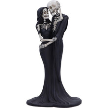 Load image into Gallery viewer, Skeleton Hug Figurine 24cm - Gothic Resin Lovers Statue - Romantic Skeleton Couple Gift