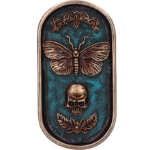 Laden Sie das Bild in den Galerie-Viewer, Dark Gothic Moth Skull Incense Stick Holder | Ornate Resin Burner Alternative Decor