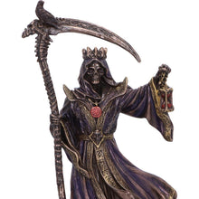 Laden Sie das Bild in den Galerie-Viewer, Dark Fantasy Skeleton King Reaper Figurine Gothic Horror macabre ornament Art