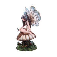 Laden Sie das Bild in den Galerie-Viewer, Enchanting Woodland Fairy Figurine Fantasy Mythical Statue Gothic Ornament Art