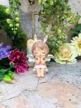 Laden Sie das Bild in den Galerie-Viewer, Adorable Peaceful Angel Baby Girl Resting Sculpture Figurine Fantasy-OsirisTradingUK