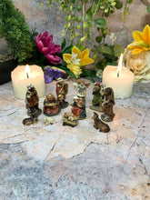 Laden Sie das Bild in den Galerie-Viewer, 11 Pieces Nativity Tabletop Scene Figurines Christmas Decorations Traditional