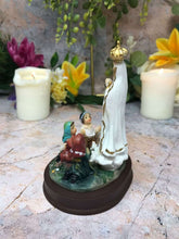 Laden Sie das Bild in den Galerie-Viewer, Blessed Virgin Mary Sculpture Our Lady of Fatima with Children Statue Figurine-OsirisTradingUK