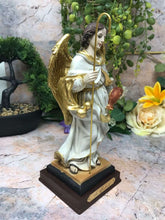 Laden Sie das Bild in den Galerie-Viewer, Archangel Raphael Statue Religious Figurine Sculpture Ornament
