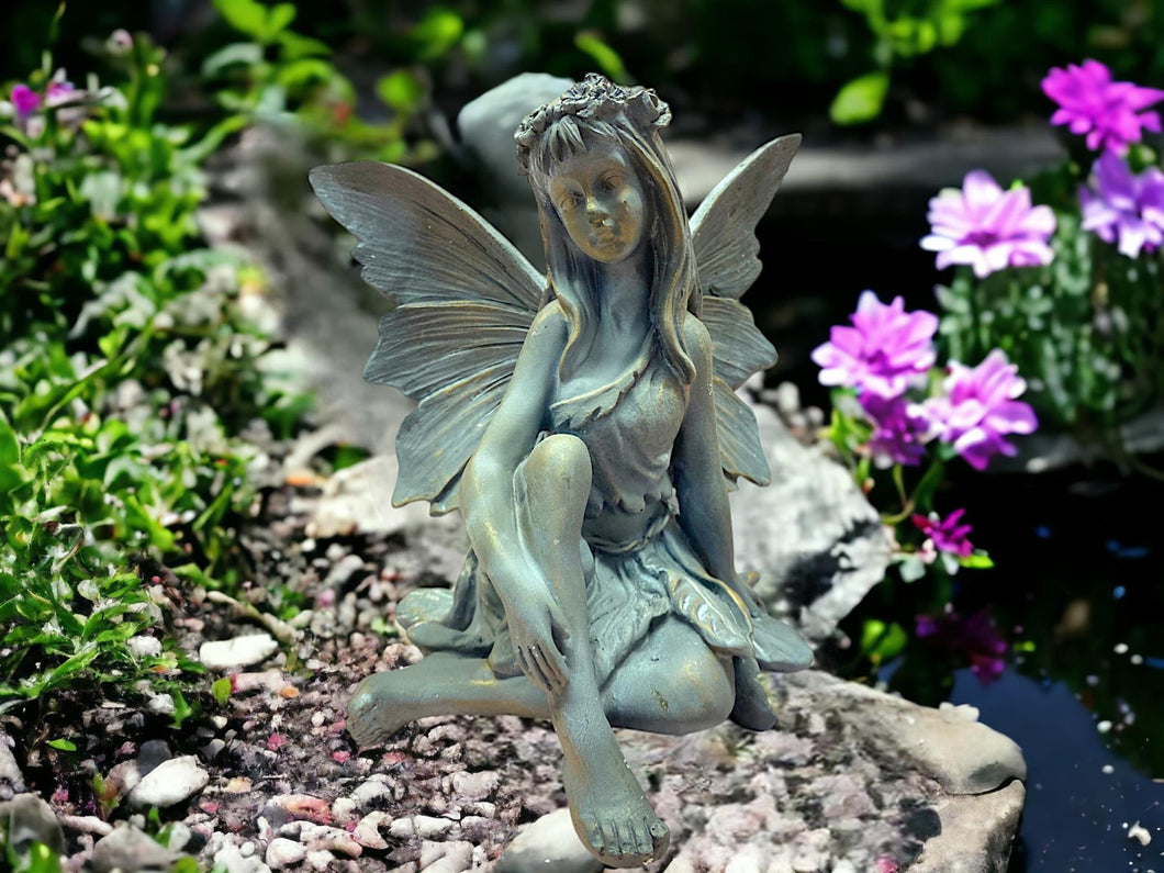 Tranquil Forest Fairy Statue in Resin, 18cm – Delicate Woodland Nymph for Enchanting Home Ambience