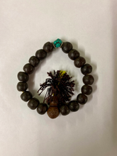 Load image into Gallery viewer, Tibetan Bodhi Seed Wrist Mala Bracelet, Authentic Handmade Buddhist Prayer Beads & Turquoise Marker, Encased in Unique Friendship Knot Box