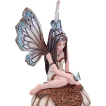 Laden Sie das Bild in den Galerie-Viewer, Enchanting Woodland Fairy Figurine Fantasy Mythical Statue Gothic Ornament Art