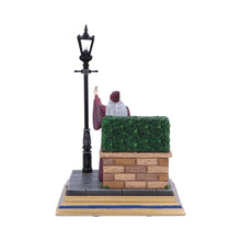 Load image into Gallery viewer, Harry Potter Privet Drive Light-Up Figurine | Officially Licensed Collectible 18.5cm
