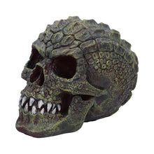 Laden Sie das Bild in den Galerie-Viewer, Reptilian Skull Ornament Gothic Decor Fantasy Art