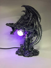 Laden Sie das Bild in den Galerie-Viewer, Silver Dragon Light Lamp Ornament Fantasy Dragons Art Sculpture Statue Ornament