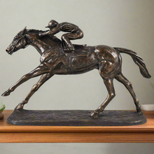 Laden Sie das Bild in den Galerie-Viewer, Flat Race Horse and Jockey Statue Sculpture Ideal Equestrian Gift