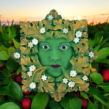 Load image into Gallery viewer, Enchanting Green Woman Floral Wall Plaque - Mystical Garden Decor - 13cm Resin Ornament