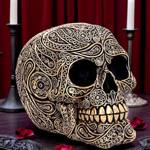 Laden Sie das Bild in den Galerie-Viewer, Intricate Gothic Skull Figurine Black and Gold Statue Decorative Occult Ornament