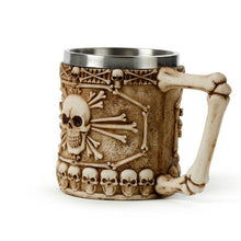 Laden Sie das Bild in den Galerie-Viewer, Gothic Skull Mug - Bone Handle Halloween Home Decor Tankard