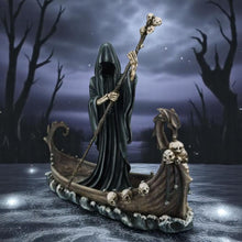 Laden Sie das Bild in den Galerie-Viewer, Reaper Ferryman Resin Statue Dark Fantasy Figurine Skull Decor Gothic Home Ornament