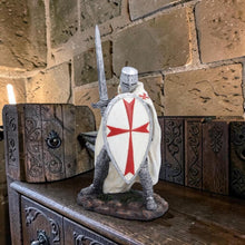 Laden Sie das Bild in den Galerie-Viewer, White Templar Knight Statue Figurine Ornament Medieval Crusader Sword Shield