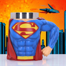 Laden Sie das Bild in den Galerie-Viewer, Official Superman Tankard DC Comics Mug Hero Chest Drinkware with Cape Gift