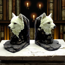 Load image into Gallery viewer, Majestic Wolf Bust Bookends Wildlife Ornament Animal Lovers Gift Rustic Display