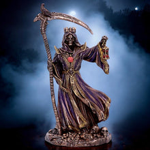 Laden Sie das Bild in den Galerie-Viewer, Dark Fantasy Skeleton King Reaper Figurine Gothic Horror macabre ornament Art