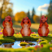 Laden Sie das Bild in den Galerie-Viewer, Three Wise Squirrel Figurines Hear See Speak No Evil Woodland Animal Statue