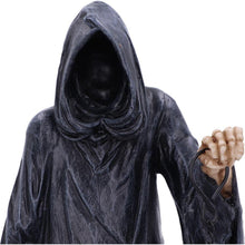 Laden Sie das Bild in den Galerie-Viewer, Grim Reaper Holding Clock Figurine Macabre Fantasy Statue Gothic Horror Home Decor