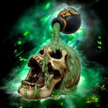 Laden Sie das Bild in den Galerie-Viewer, Witchcraft Skull Statue - Gothic Alchemy Potion Figurine Fantasy Halloween Decor