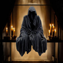 Laden Sie das Bild in den Galerie-Viewer, Grim Reaper Shelf Sitting Figurine Gothic Ornament - Wicca Pagan Decor 23cm