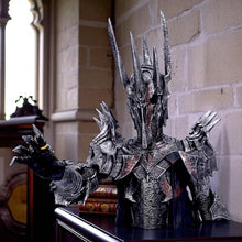 Laden Sie das Bild in den Galerie-Viewer, Lord of the Rings Sauron Bust Officially Licensed Dark Fantasy Gothic Ornament