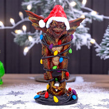 Laden Sie das Bild in den Galerie-Viewer, Gremlins Mohawk Figurine + Fairy Lights Christmas Horror Movie Statue Decor