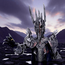 Laden Sie das Bild in den Galerie-Viewer, Lord of the Rings Sauron Bust Officially Licensed Dark Fantasy Gothic Ornament
