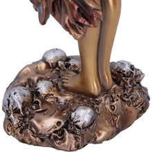 Laden Sie das Bild in den Galerie-Viewer, Metallic Reaper Hugging Woman Ornament Gothic Bronze Figurine 26cm Grim Reaper Statue