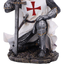 Laden Sie das Bild in den Galerie-Viewer, Templar Knight Figurine Historical Sculpture medieval themed giftware Ornament