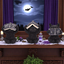 Laden Sie das Bild in den Galerie-Viewer, Three Wise Spell Cats Gothic Set Witchy Figurines Occult Pagan Wiccan Gifts Statue